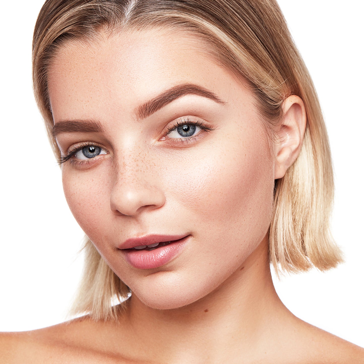 Brow Pencil – Angled Shader For Eyebrows